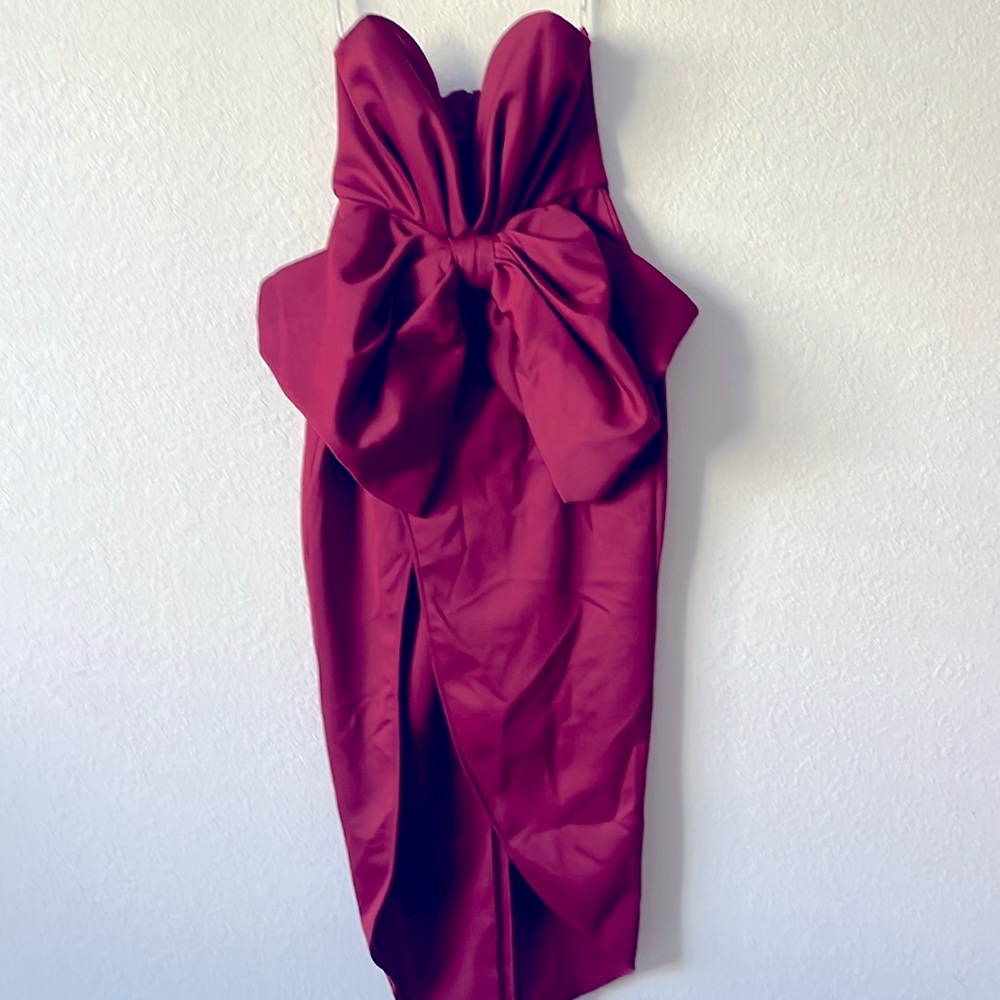 NWT ASOS DESIGN bandeau midi dress with oversized bow in burgundy - Picture 5 of 10